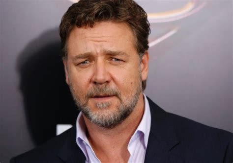 how to contact russell crowe